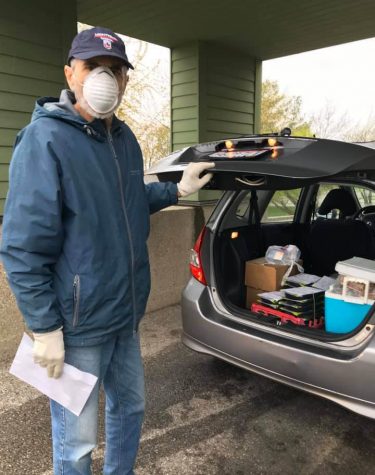 A volunteer from Oxford Seniors delivers Meals on Wheels in Oxford, one of the services that received support from United Way. 
