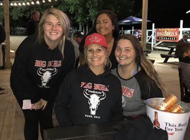 Ronda Bulach, part owner of Big Buls in Ross, hosts a debate watch party for the Butler County Republicans