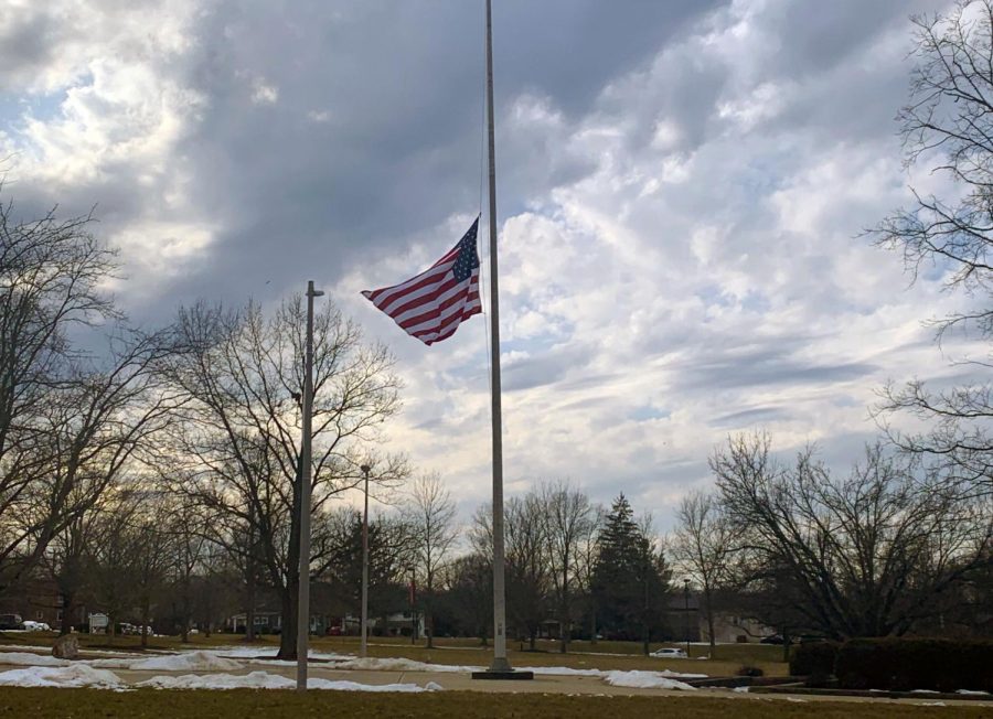 The+flag+outside+Miami%E2%80%99s+Yager+Stadium%2C+along+with+all+other+American+flags%2C+is+at+half-staff+in+honor+of+the+500%2C000+Americans+who+have+died+of+COVID-19.+