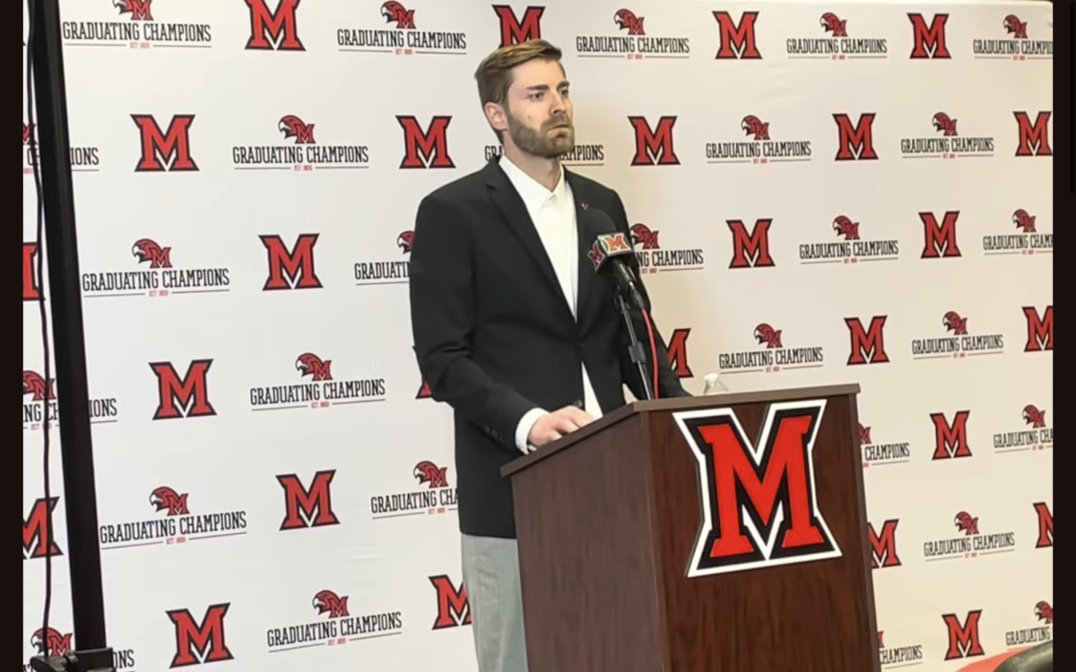 Miami+University+welcomes+new+womens+volleyball+coach