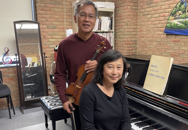 Siok Tan and Tze Lim perform “Estrellita” by Manuel Ponce, a song arranged for violin and piano by violinist Jascha Heifetz.

